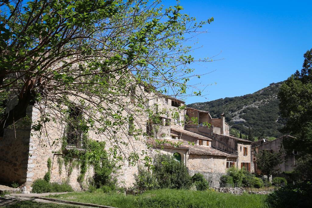 Gite Marceline Saint-Guilhem-le-Desert Exteriör bild