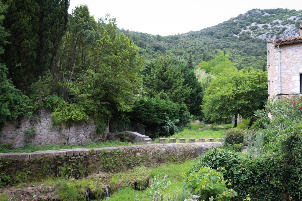 Gite Marceline Saint-Guilhem-le-Desert Exteriör bild
