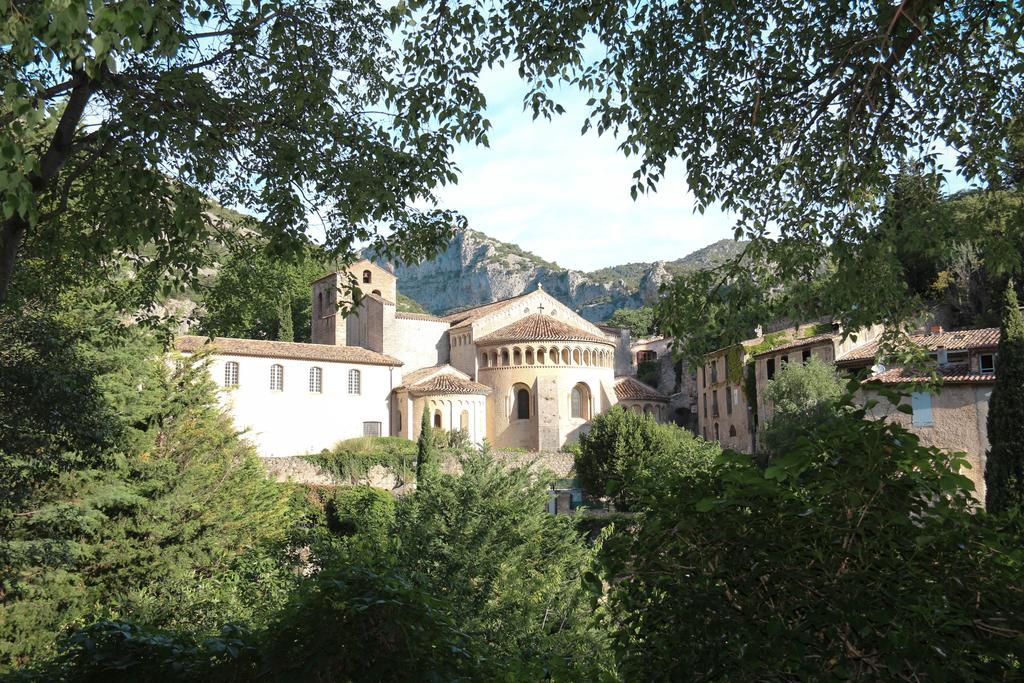 Gite Marceline Saint-Guilhem-le-Desert Exteriör bild